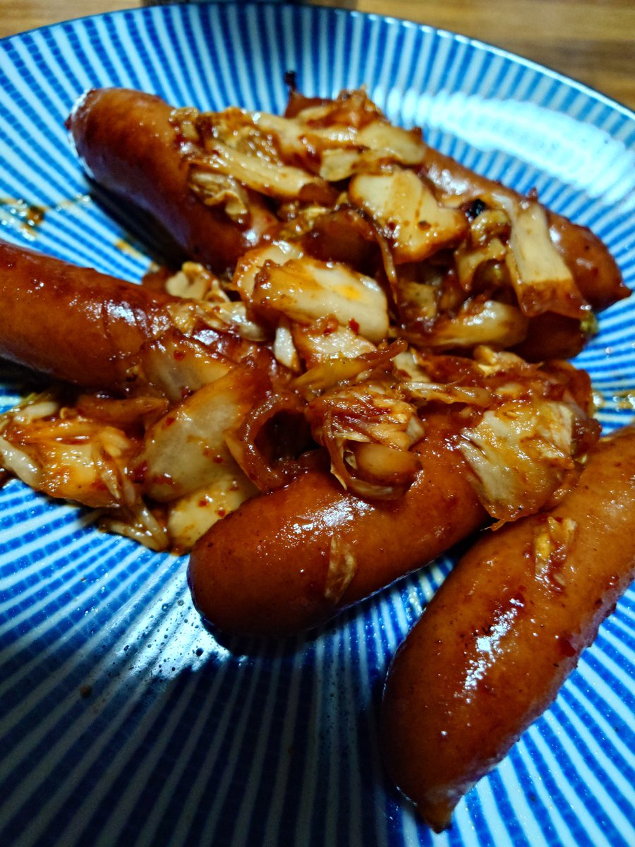 ftafyapm's tweet image. シャウエッセンウインナーキムチ炒め🥢😋👍👍🍻🍺🍺
#料理好き
#シャウエッセンウインナー
#酒好き
#晩酌