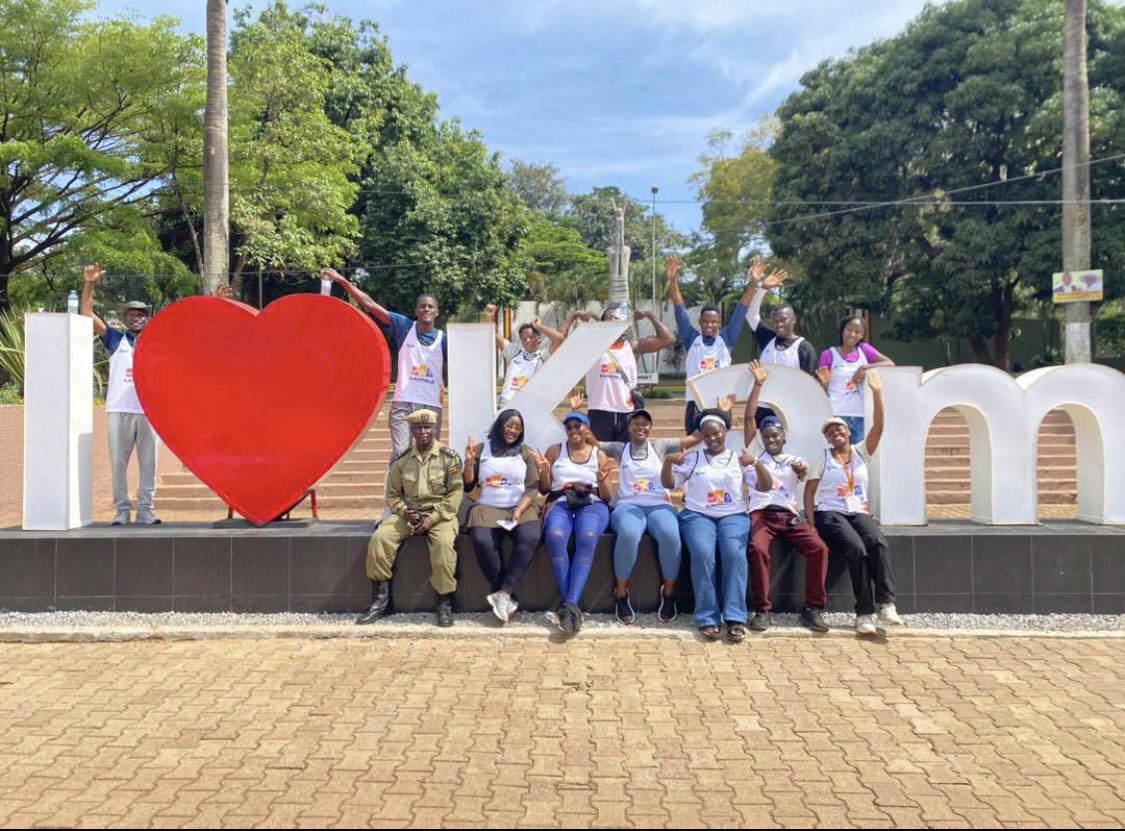 NakatoMaclyn's tweet image. On the 22nd of November 2025 we had the very first community walk to raise awareness about air pollution in Kampala City, promote community-led initiatives to improve air quality and to improve active mobility as well socializing ☺️ #AirPollution #student #communitywalk