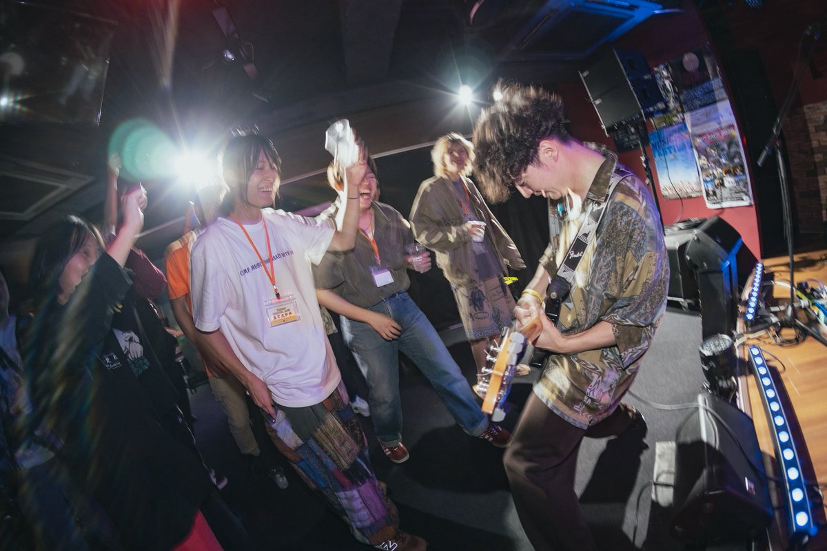 TOCA_2014's tweet photo. 🆘RO JACKラストチャンス🆘

2025.9.20@Surround Bridge
DANNY FESTIVAL2025

SBEが普段お世話になってるBAR DANNY
雨天により会場がまほら岩手から急遽変更になりましたがイベントに関わる皆様の迅速な対応で素晴らしいフェスになりました🔥

📷:@taseyuya 
📷:@bunta89 

#ROJACKプラスワン https://t.co/ObxkiKwr9i