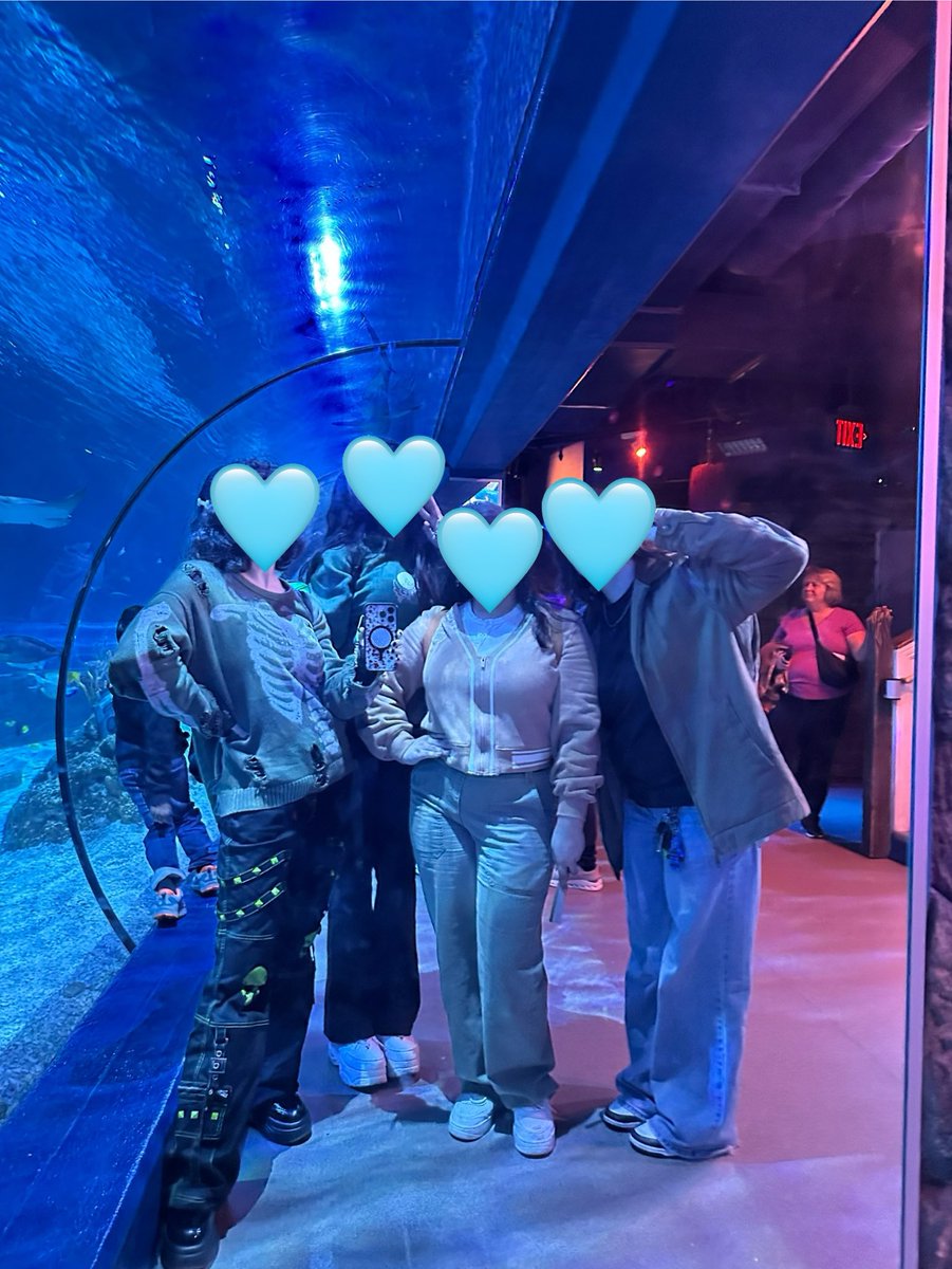 erisrhyme's tweet image. Ninjago smut fanfiction brings people together and sparks the beautiful flames of female friendship…
.
.
.
@openlycomplex @Neplistens @ArreyDesu