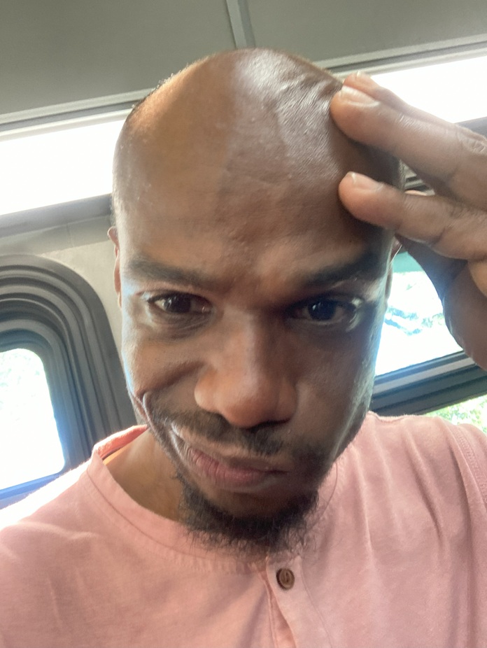 black8vers tweet media