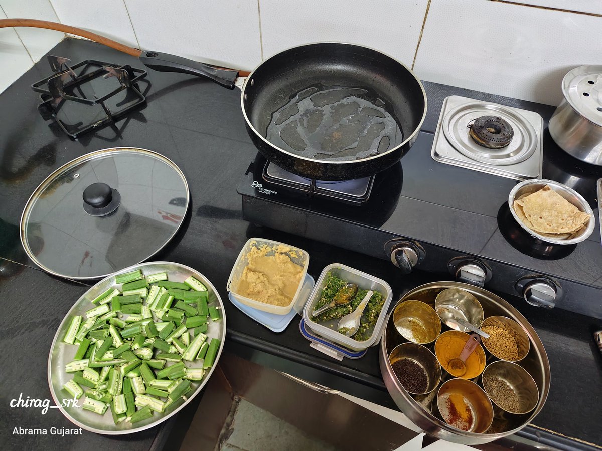 patelchiragsrk's tweet image. Done Guys.
Join my people 🍽️ 
Today&apos;s special by
Chirag chef 🫣🫶✨💐
#lunch #sundayvibes 
#cookingtutorial 
#twitter #friends