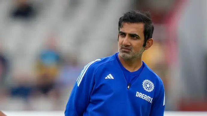 Should Gambhir be sacked from Red ball with immediate effect if we lose this Test and get whitewashed again ? 🇮🇳