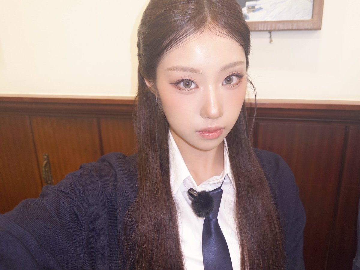 izna_offcl's tweet image. [izME📮]

나야가 롤러코스터 원하면 같이 타줄게… 하하ㅏㅏ하하하ㅏ..

#izna #이즈나
#CHOIJUNGEUN #최정은