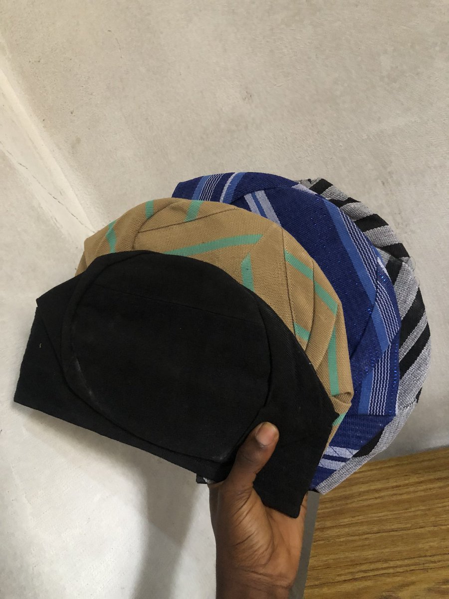 I’m available!
I’m active!

Instruct me, I go obey✂️🔥