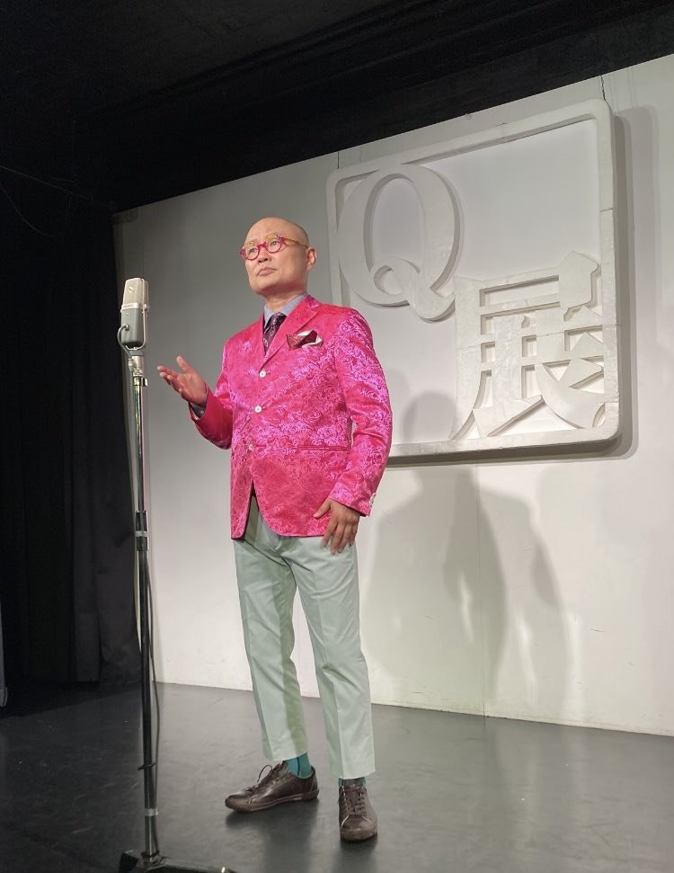 yurioka_spex_q's tweet photo. いよいよ2週間後の日曜開催！
是非一度生で見てください！
2025年下半期のニュースをぶった斬り！
ユリオカ超特Q単独ライブ「第38回Q展」90分ノンストップ漫談
12月7日(日) 
14:00〜
18:00 〜
新宿バティオス
前売5000円
予約は
トルバHP
https://t.co/kLtluxnJT6
配信あり。 https://t.co/vc67niIsQY