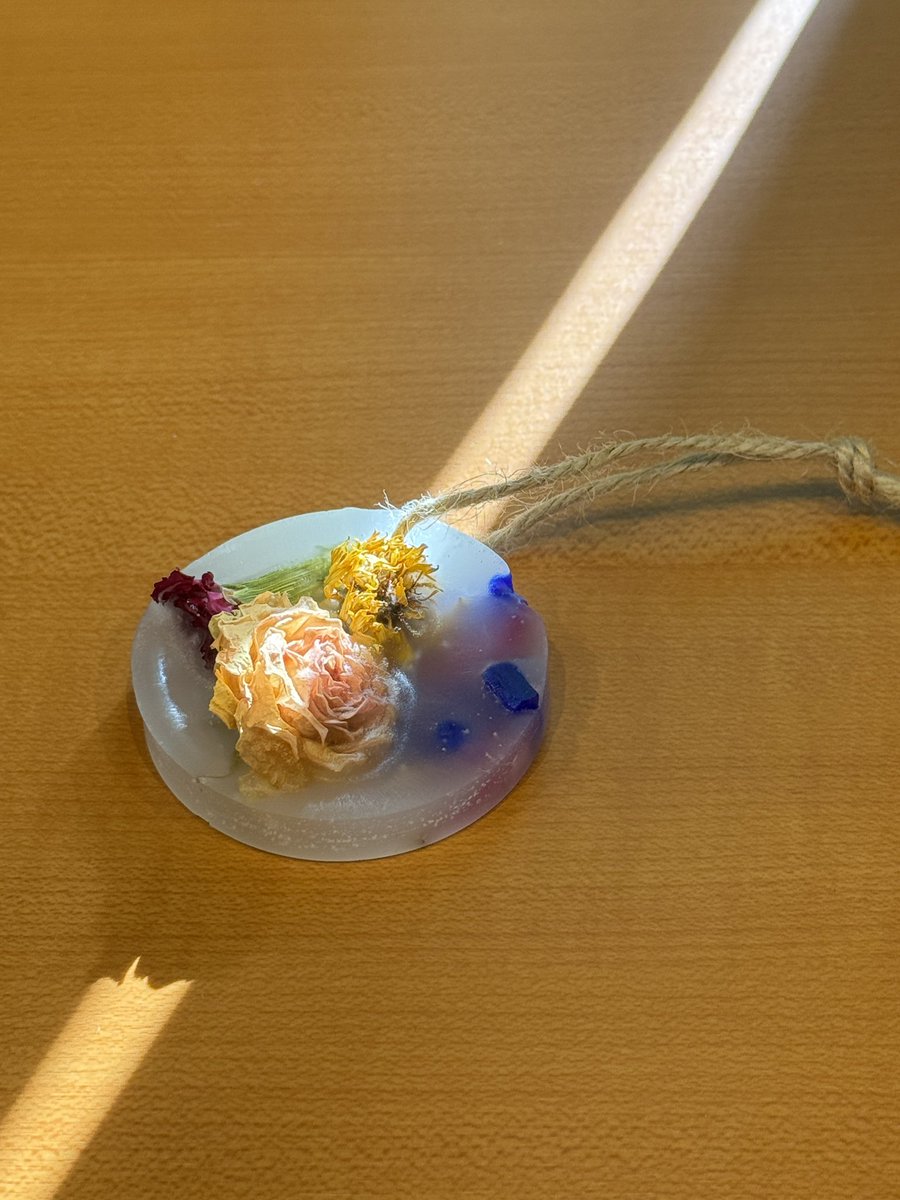 ORU🥀オル　ロスフラワーキャンドル tweet media