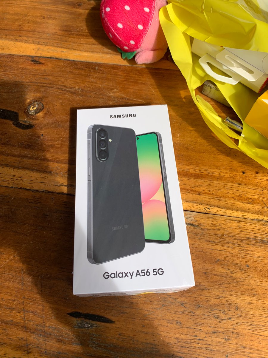 focuspwroblox11's tweet image. New phone, no more lag!

#thanksdevex #roblox #robloxdev
(This is a scheduled tweet, lol)