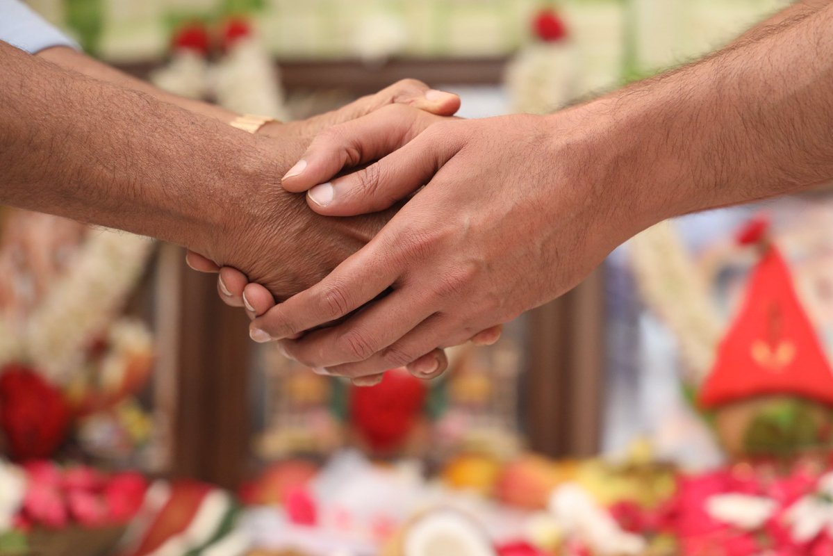 VangaPictures's tweet image. India’s biggest superstar #Prabhas’s SPIRIT has been launched with Megastar @KChiruTweets garu as the special guest. 🙏🔥 

#BhushanKumar  @imvangasandeep.
@tripti_dimri23 @VangaPranay @ShivChanana

#OneBadHabit
@vivekoberoi @prakashraaj #KrishanKumar @neerajkalyan_24…