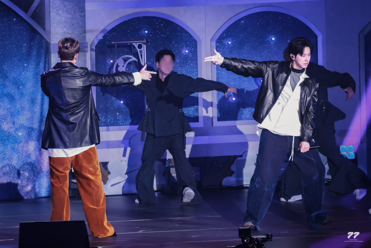 sevenq747's tweet image. 251123
TOHOSHINKI FANCLUB 
EVENT Bigeastrain 2025

HD. Preview 3P

#동방신기
#東方神起
#TVXQ 
#최강창민 
#Changmin 
#沈昌珉 
#チャンミン 
#MAXCHANGMIN