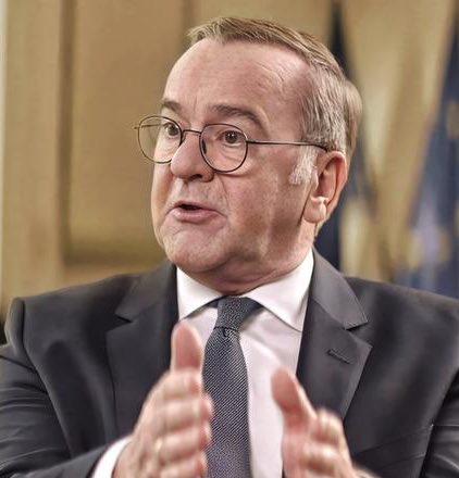 Brevesdepresse's tweet image. ⚡️🇩🇪|🇪🇺FLASH - Selon le ministre allemand de la Défense, Boris #Pistorius, l’été 2025 était probablement « le dernier été de l’#Europe en temps de paix ». (itw Frankfurter Allgemeine Zeitung)