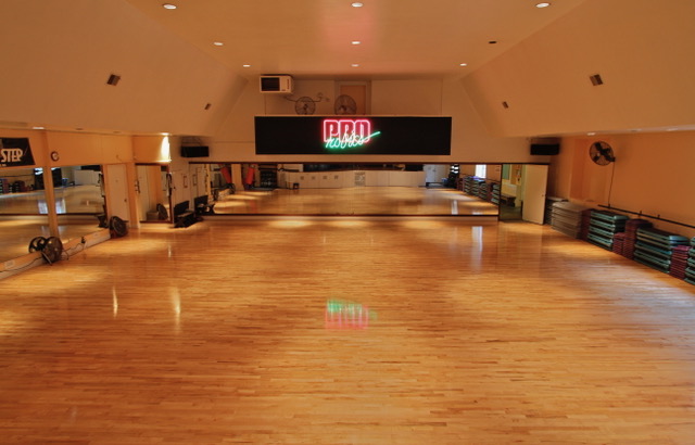 REPGymPass's tweet image. 🚨 NEW Gym Alert! 🚨
🏋️‍♂️ The Seattle Gym
📍 Seattle, Washington
📌 Established in 1982, The Seattle Gym on Queen Anne Hill offers a friendly community, top-notch facilities, and award-winning fitness expertise by Co-Owner Kari Anderson.
#REP #REPGymPass #Seattle #Washington