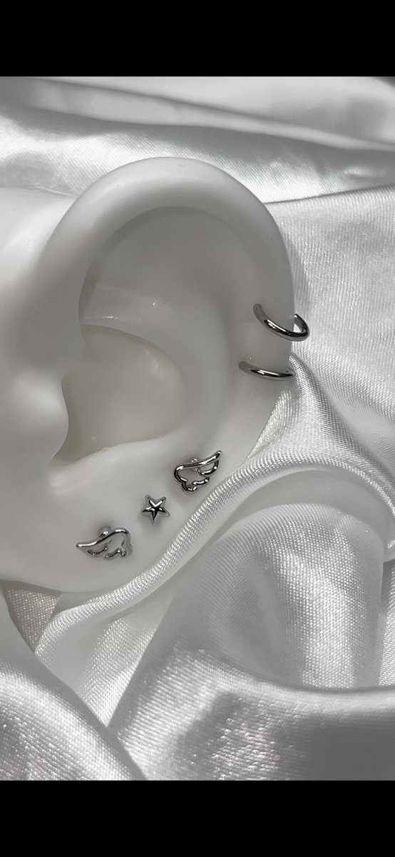 ♡ 𝙢𝙚𝙡𝙩𝙞𝙣𝙜𝙝𝙚𝙖𝙧𝙩𝙘𝙡𝙪𝙗 𝙧𝙩 𝙚𝙫𝙚𝙣𝙩 ♡
팔로우+리트윗해주신 분들 중 추첨을 통해 
원하시는 멜하클 제품을 보내드릴게요.☆

추첨인원 : 1명
당첨발표 : 11월 28일 금요일 오후 1시