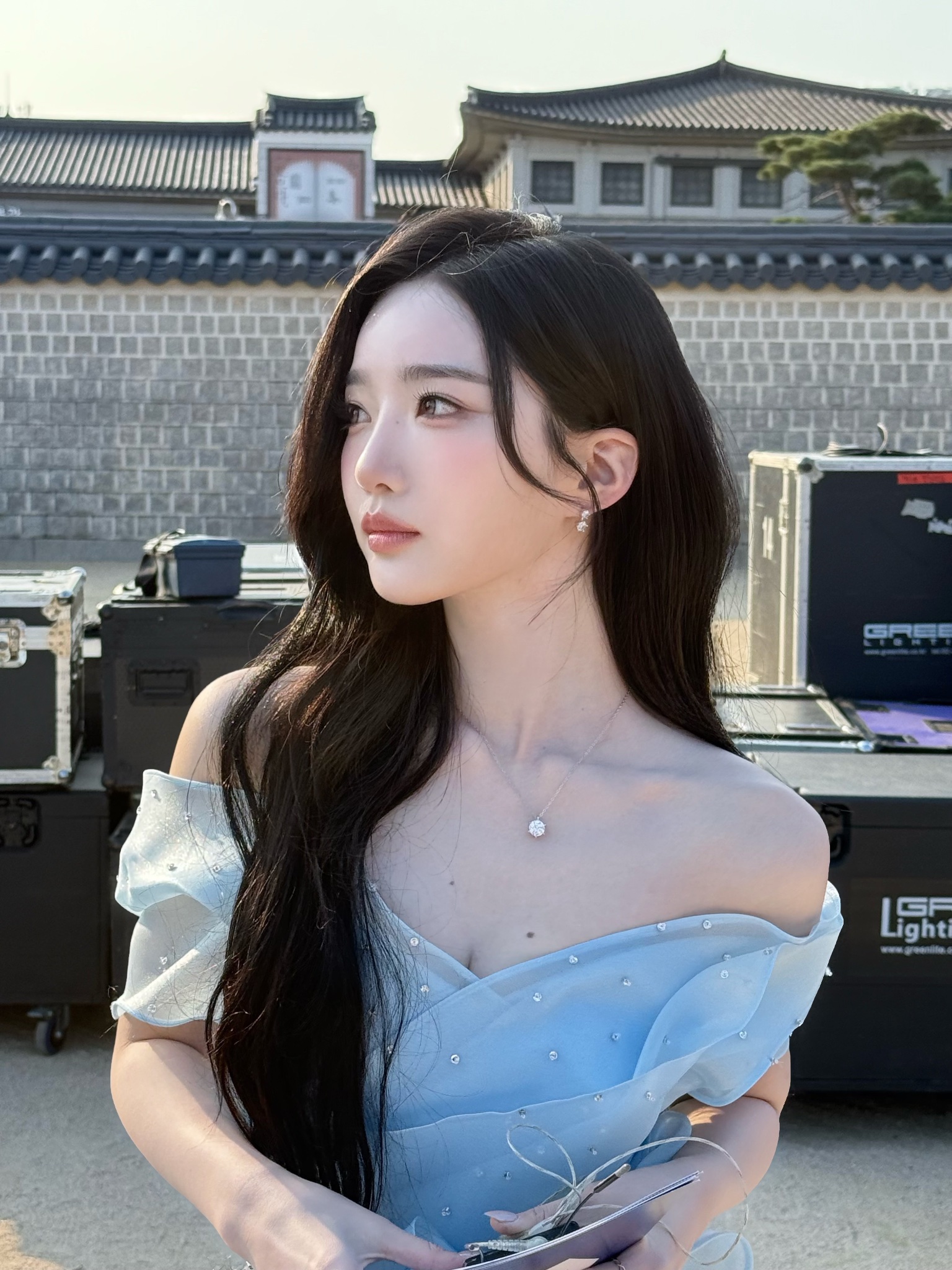 G6bMd4zbsAAxJ4g?format=jpg&name=large