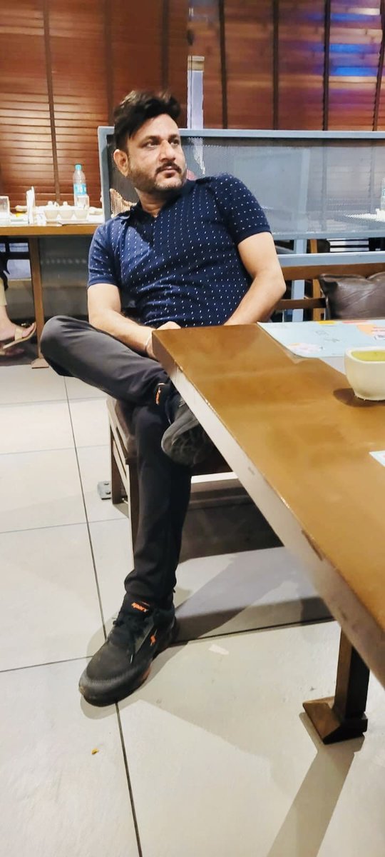 Aayushi0909's tweet photo. कृपया संज्ञान ले, यह व्यक्ति जो अपना नाम निर्दोष बताता है, इसका व्हाट्सएप नंबर 999735 2530 है। यह लोगों को नौकरी दिलाने के बहाने उनसे रुपयो की धोखाधड़ी करता हैं। 
@UPGovt 
@Uppolice 
@myogioffice 
@cybercellindia
@dgpup https://t.co/sM9CrJfHwS