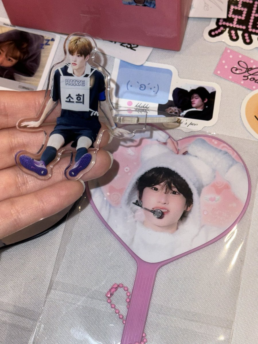 끼끼야 생일추카한다 ~! 🥳 #everything_about_kkikki