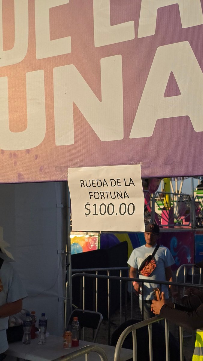 tuPUNKCASTfav's tweet image. Este fue el precio de la rueda de la fortuna en #TecateComuna.