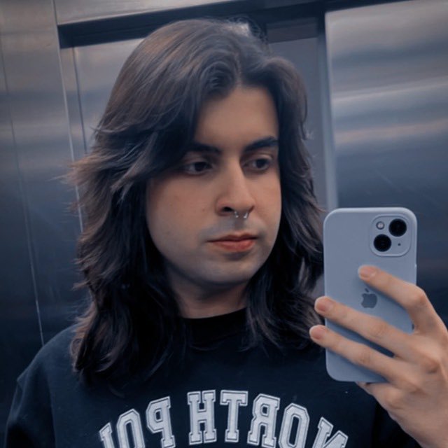 PeachyVortex's tweet image. کسی از تغییر حرف زد؟ (همه در ۱ سال گذشته)