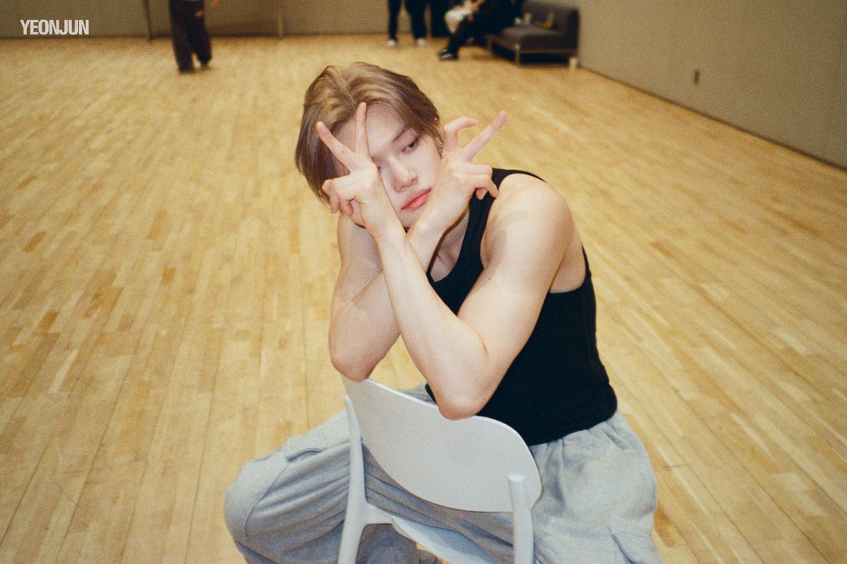 TXT_bighit's tweet image. YEONJUN &apos;NO LABELS: PART 01&apos; Film Photo
(weverse.io/txt/media/0-16…)

#연준 #YEONJUN
#NOLABELS_PART01
#투모로우바이투게더 #TOMORROW_X_TOGETHER #TXT