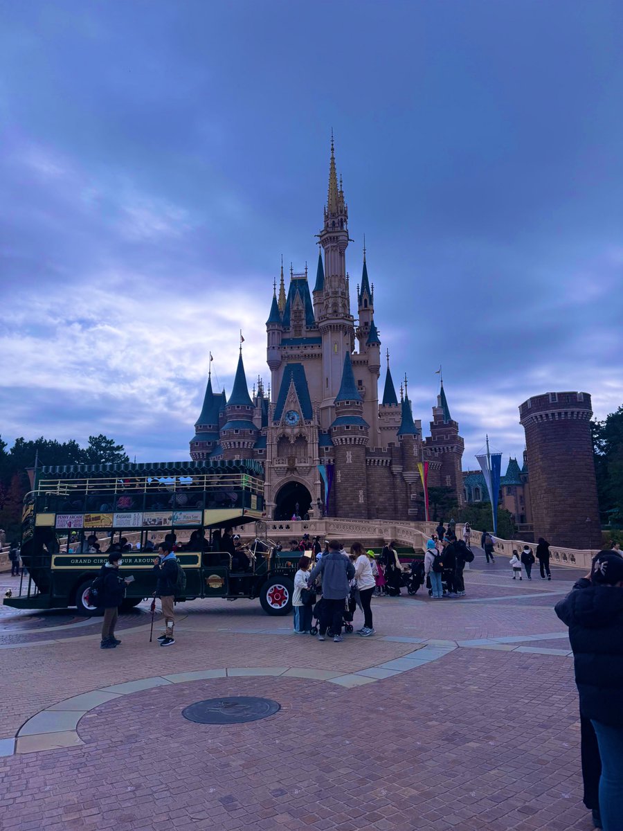 fitter1107's tweet photo. 本日は久しぶりのTDL٩( 'ω' )و #TDL https://t.co/8FdtiIS0nt