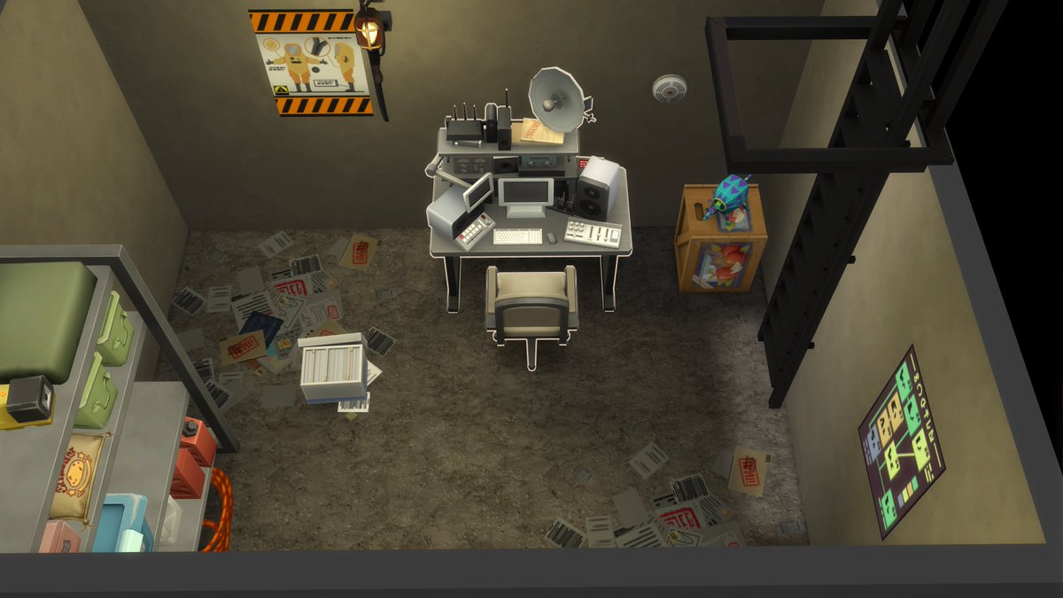 以前作った家をNoCCにリメイクしたのに、何故か設置する度に32個のアイテムが消えるカップル向け住居をギャラリーに上げました……何も消えていないんですけど、毎回消えたって言うんです……
淡い色使いでまとめた1Fと怪しい地下のギャップがお気に入りでした