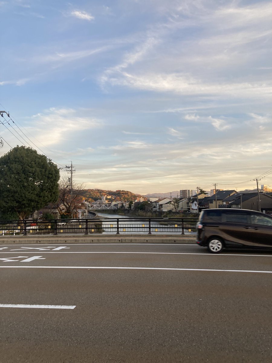 百代の過客 tweet media