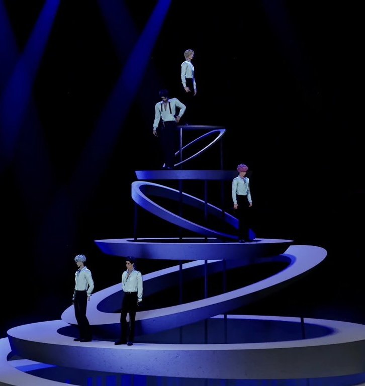 ppyungari_'s tweet image. han noah above everyone else 😂