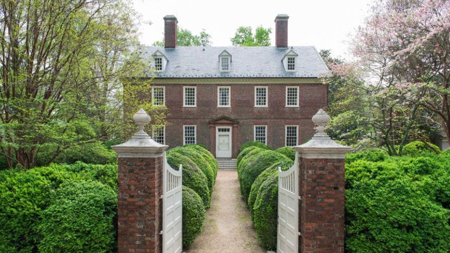 classicspilled's tweet photo. I'm not English. I have no ancestry remotely related to England or Europe, but I can recognize and appreciate that every land they touch turns to gold. From frosty and rocky New England, swampy Virginia, to grassy Rhodesia all have become prosperous under England's rule. https://t.co/2AzTvUGQ2w
