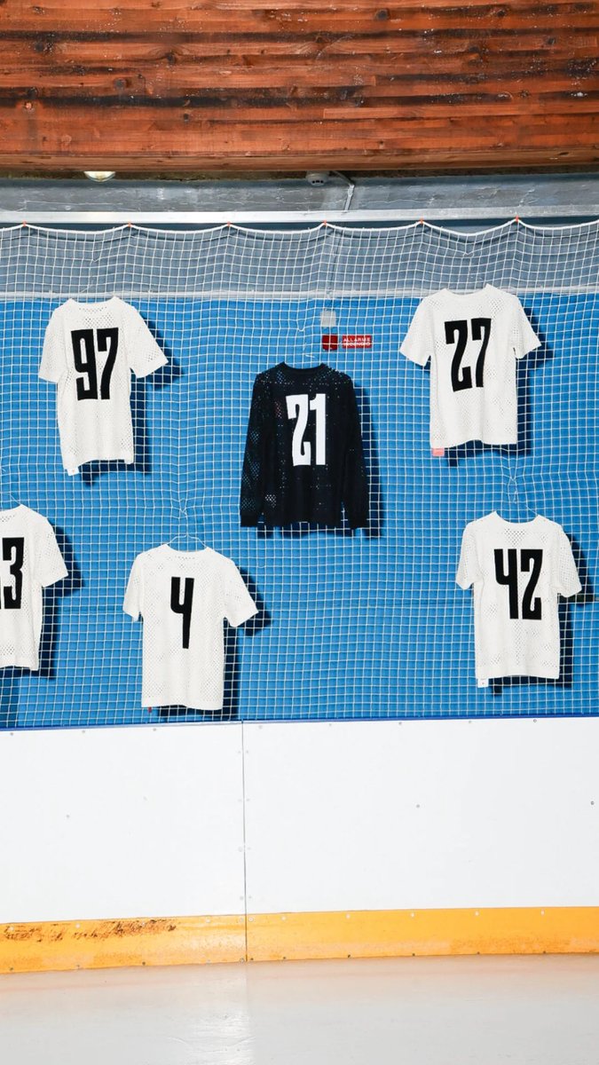 asvelasca's tweet photo. 1️⃣ VELASCA
1️⃣0️⃣ YEARS 
1️⃣0️⃣0️⃣ numbered and limited shirts https://t.co/dco8PrwRCW