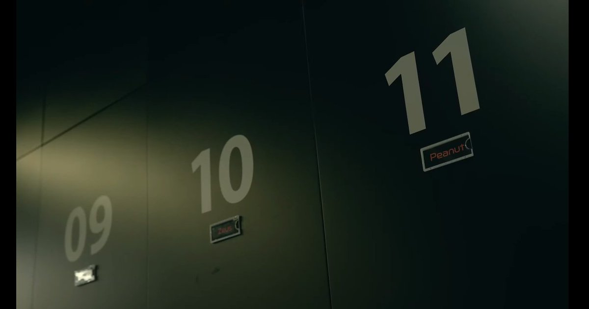 roxsmeb's tweet image. woah i really liked the direction they went with for the kanavi video, it was so emotional seeing all the pieces of peanut.. they really emphasized how important he was to the team 🥲🥲