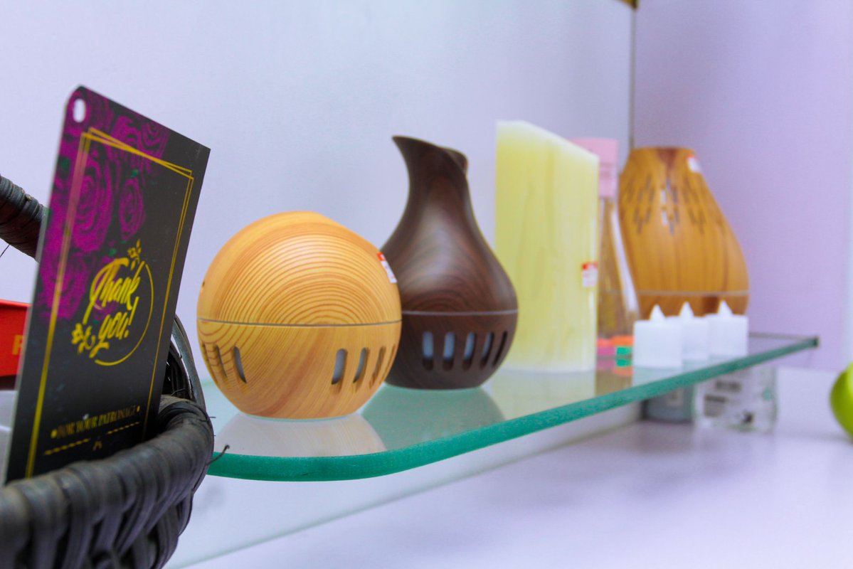 DolceDeaBaskets's tweet image. Night routine:
Diffuser on.
Soft music.
Dim light.
Deep breath.
Peace. ✨😌
Self-care is not a luxury — it’s a necessity.

Hashtags:
#NightRoutine #SelfCareSunday #CalmLife