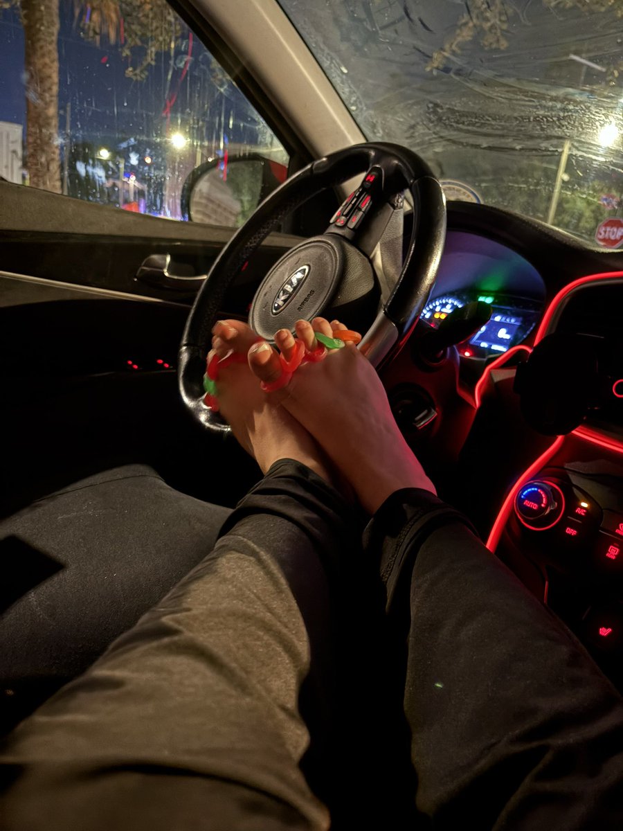 levoni😘 tweet media