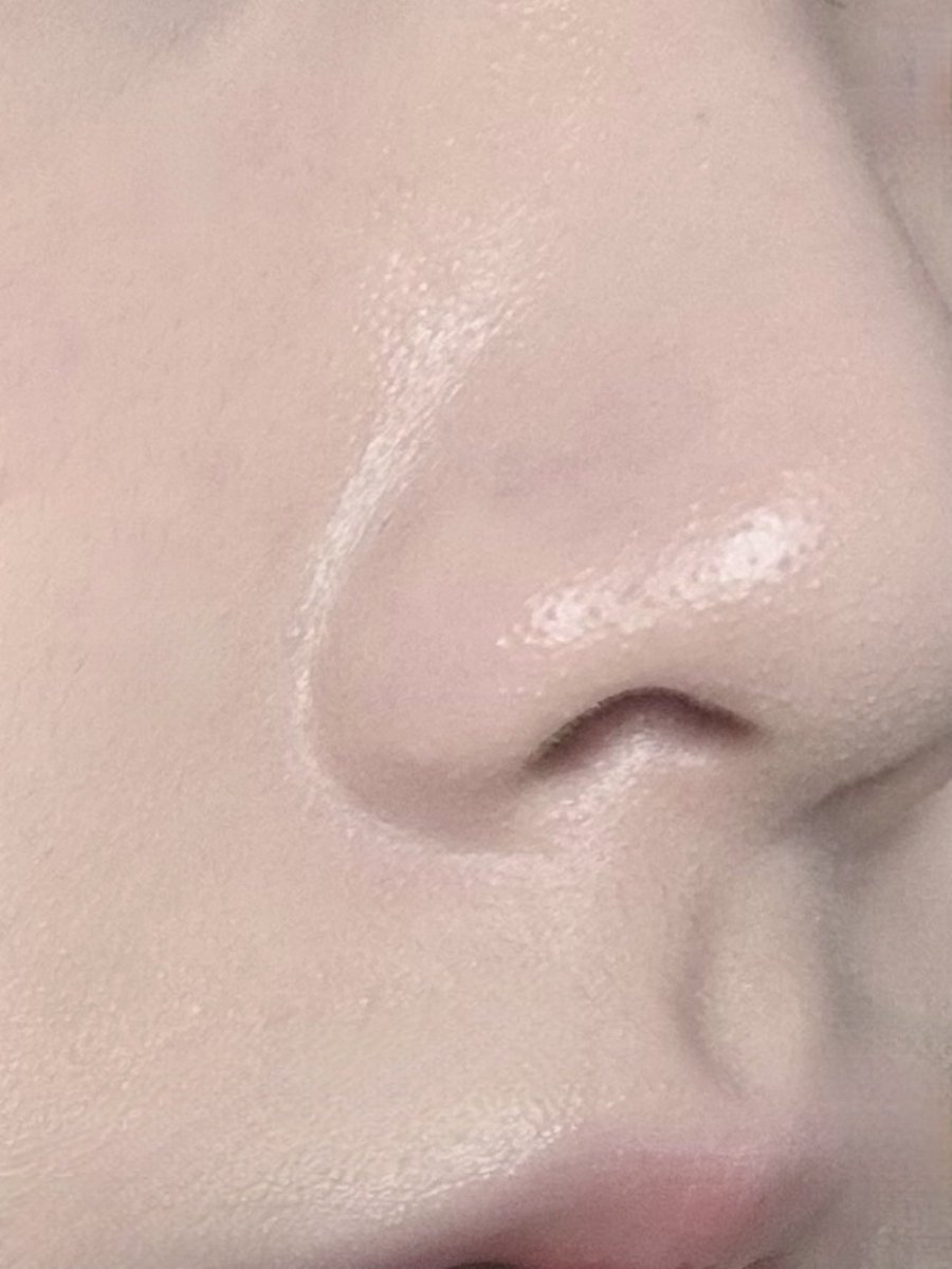 ╭──────────.★..─╮
        프라이머 없이 모공커버 하기
╰─..★.──────────╯

▸  모공+요철 고민이면 북마크 필수
▸  베이스 메이크업으로 사기치는 방법 ••

❤︎ 베이스 조합, 요철 삭제 파우더, 브러쉬 등등 전부 공유합니다 ! ! !