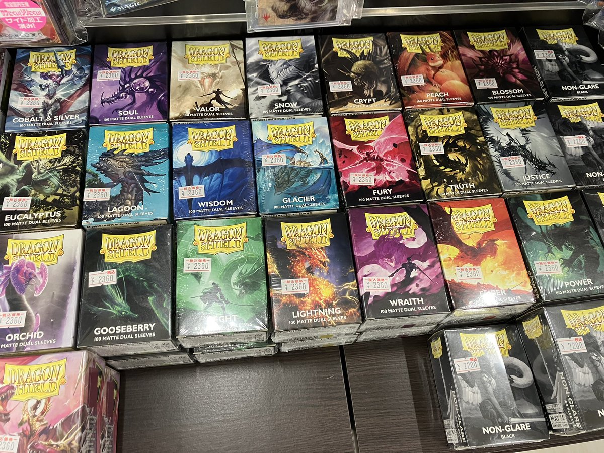 入荷情報】大人気のドラゴンシールドのスリーブ各種カラーが大量に入荷