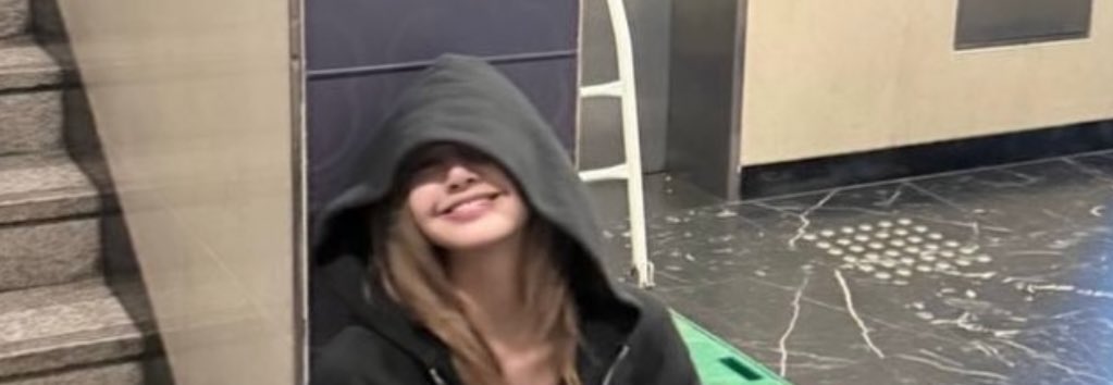 she make it easily to fall in love with her