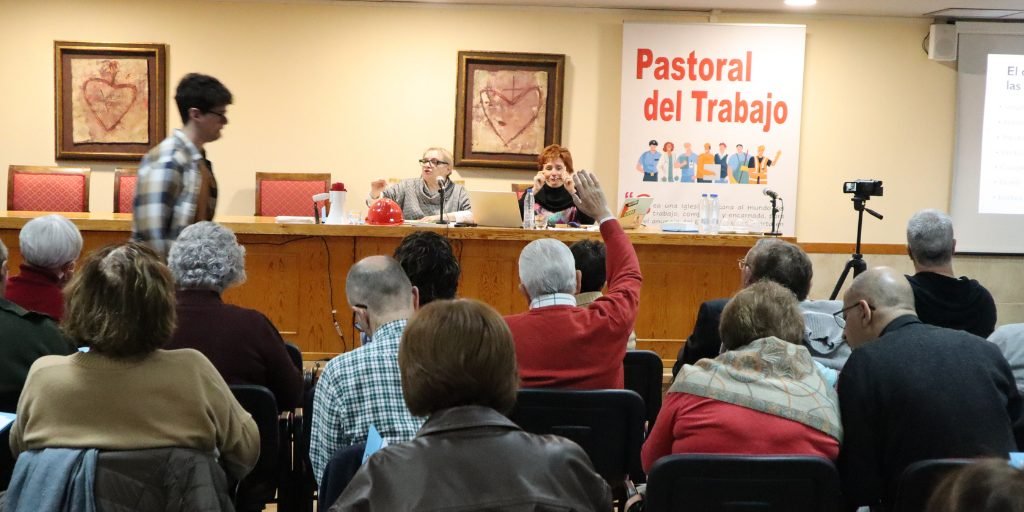 Evangelizar también significa “impulsar las transformaciones necesarias para que todas las personas puedan vivir una vida plena”. "El trabajo necesita también ser humanizado desde los valores de Jesucristo".

noticiasobreras.es/2025/11/abilio…

noticiasobreras.es/2025/11/la-pas…

Vía <a href="/noti_obreras/">Noticias Obreras #VenyloVerás</a>