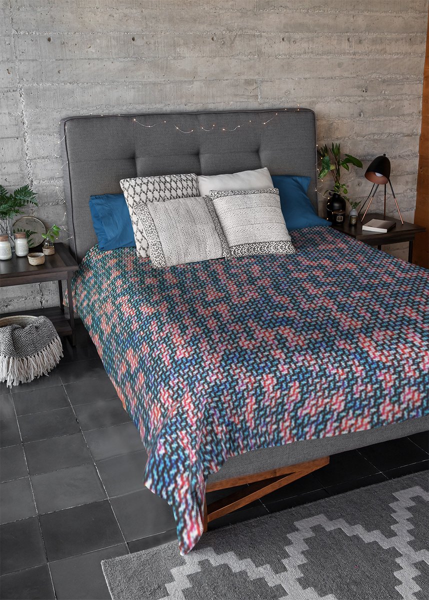 habatour20's tweet photo. Transform your bedroom into a vibrant digital dreamscape with this #retro #neonpixel mirage #duvetcover. Featuring an electric blend of pink, coral, and teal pixel-style textures, this design, adds #boldstyle and modern flair to any space.
Available at : https://t.co/Cx3WNLc88r https://t.co/zfQOCqnhXl