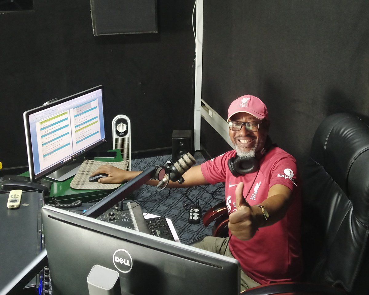 The Smooth Pilot aka Uncle Victor is on #TheJazzShow #FlavaFm till 14hrs with the best in jazz music. 
87.7 Copperbelt 
92.1 Solwezi
96.9 Lsk
Download to Stream Live 🌎  App (Apple &amp; Google) Play store. 
#KopalasMostLoved
#WeCanBroadCastFromAnyWhere