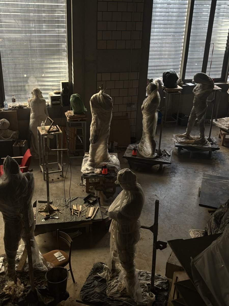 Just got back from an inspiring weekend in Warsaw at the StRuNa competition. We’re bringing back to Kraków the award for Best Academic Club Supervisor 2025, given to <a href="/JoannaOrtyl/">Joanna Ortyl</a> - huge congratulations, truly well-deserved! 🌟📚✨#OrtylPhotoLab #StRuNa2025