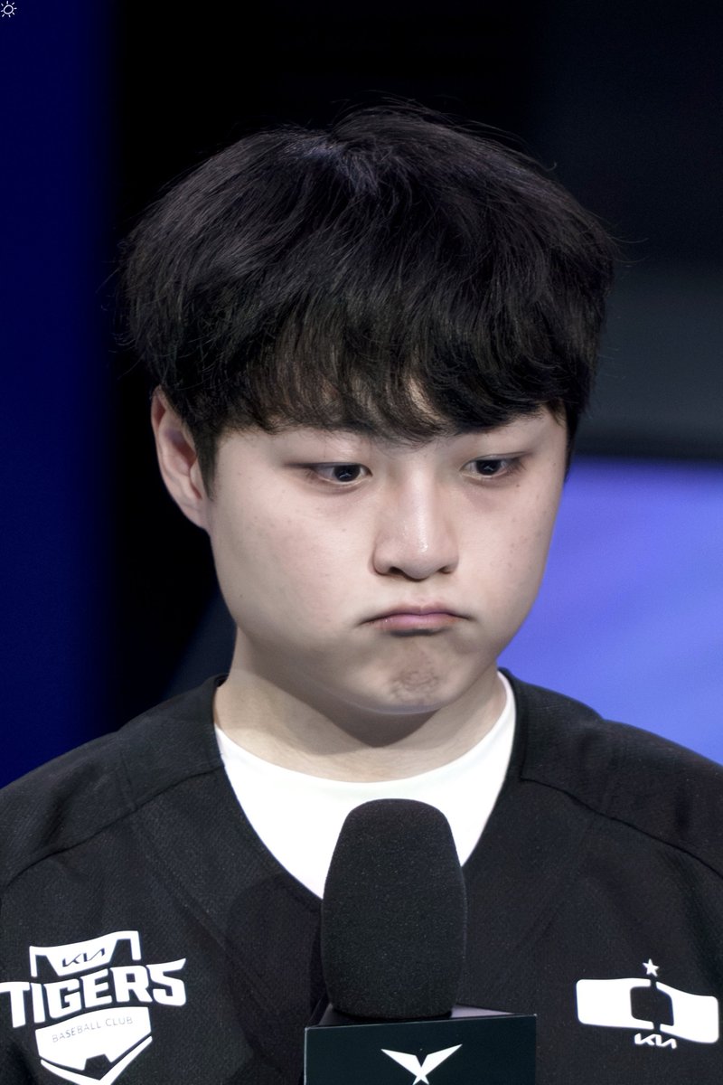 goguma_dori_'s tweet photo. 잘생기고머리가엄청좋은데선하고그래서가끔섹시하게느껴지는쇼메이커 https://t.co/v6RbE2UhGz
