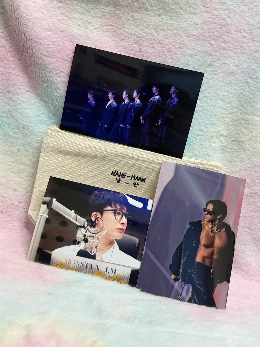 leemon_pp's tweet image. 보라언니 @chaepurple_cat 이벤트 당첨 후기💜
취준생활애 한줄기 빛 같은 너무 예쁜 사진과
낭만을 잃지 말라고(아님) 주신 파우치에 
낭만스러운 것들 가득 담아 다니겠습니다요٩( ᐛ )و
꼬마워유🙇‍♀️