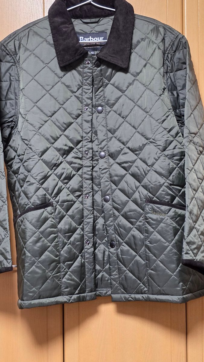 メルカリがミスったので今年のアウター買ってきた。大体のセレショが