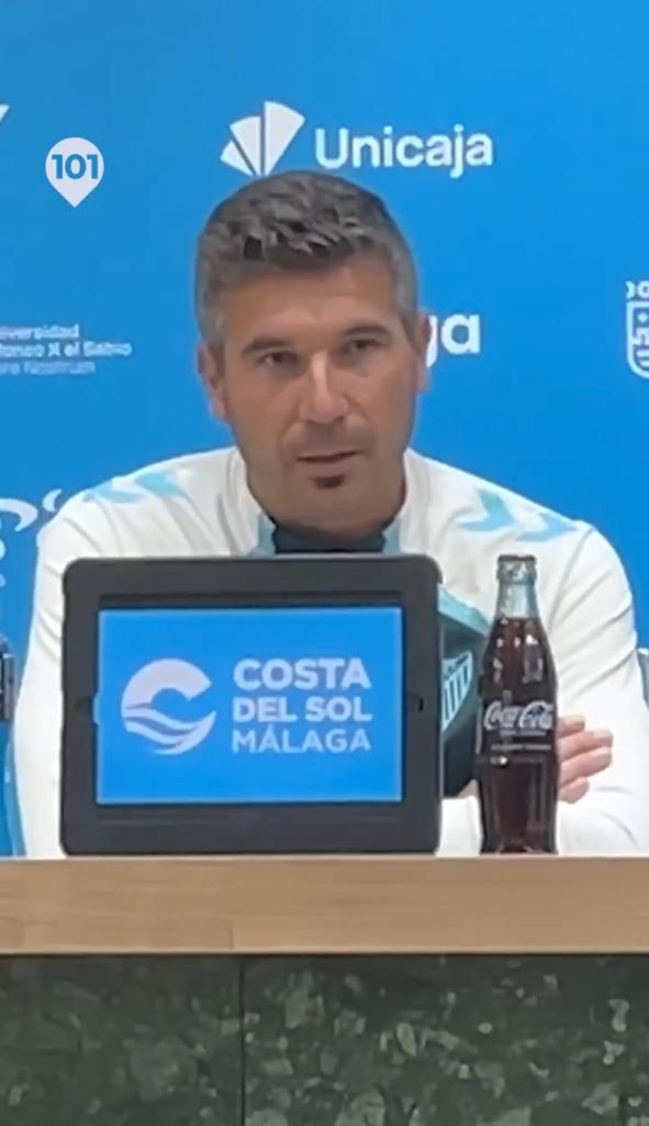 BrisaInfinita's tweet image. El Funes charlatán entretenimiento de los medios en el Málaga CF futbolmalaguista.blogspot.com/2025/11/el-fun…