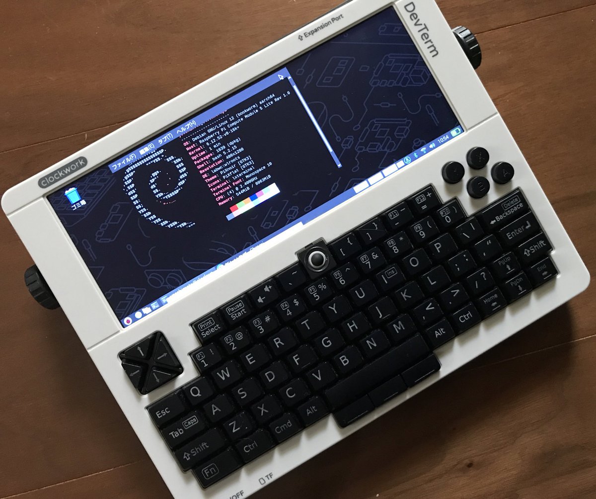 seshibon2023's tweet image. うちのDevTermちゃん
ラズパイcm5に換装！

カスタムOSが最初立ち上がらない（これはなんとなくコツは掴んだ）のとバッテリーが減少するとノイズが発生するなどのクセはあるけど、ハードアップグレードはロマンですね😊
#DevTerm
#Crockwork 
#Raspberrypi