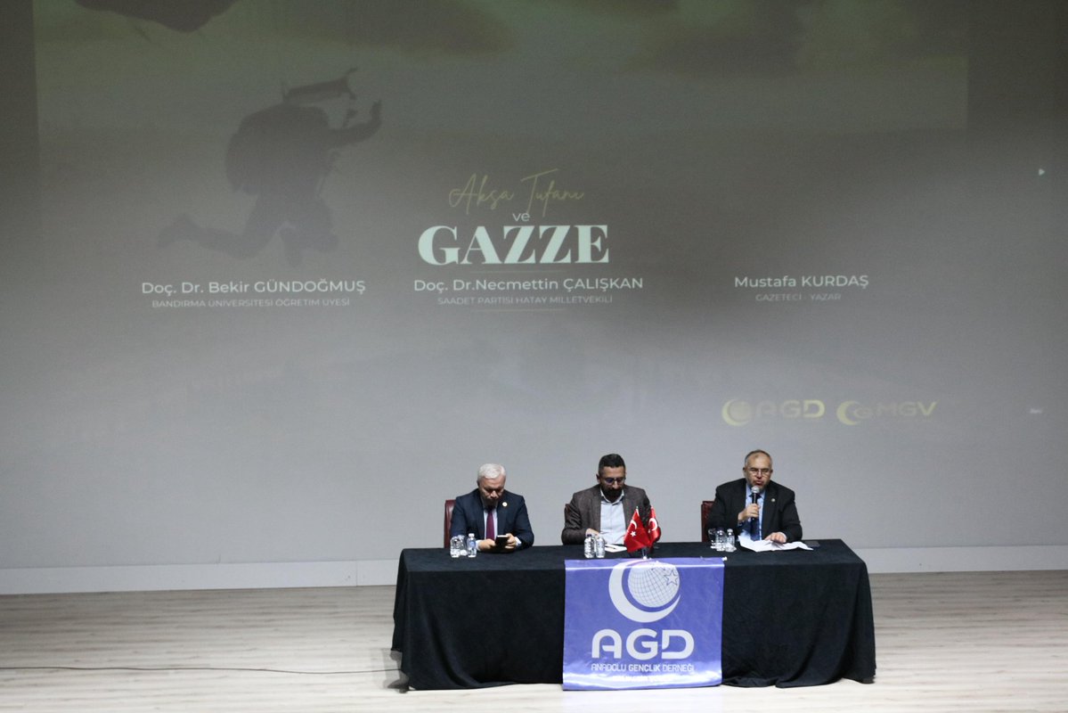 agdbalikesir's tweet image. Şehir Mektupları - 18

Aksa Tufanı ve GAZZE programımız 
Saadet Partisi Milletvekili Doç. Dr. Necmettin Çalışkan, Öğretim üyesi Doç. Dr. Bekir Gündoğmuş ve Gazeteci Mustafa Kurdaş&apos;ın katılımlarıyla gerçekleşti

@agdorgtr
 @necmettincalisk @MustafaKurdas @bekirgundogmus