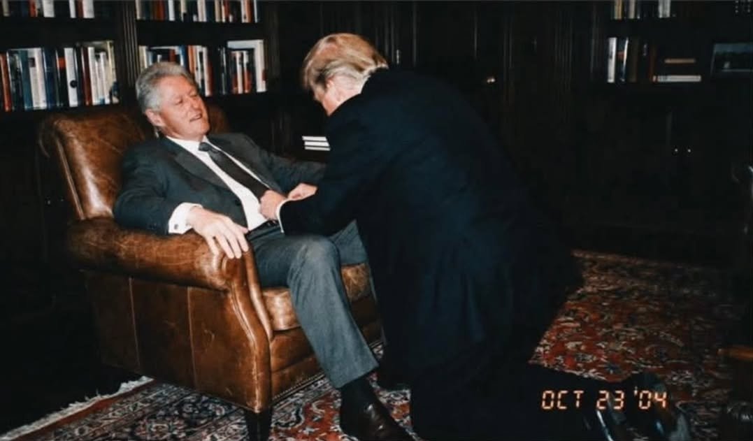 SensitiveBubbl3's tweet photo. @RapidResponse47 @WhiteHouse @POTUS Yeah expescaly with bill https://t.co/2cRA4iFUAI