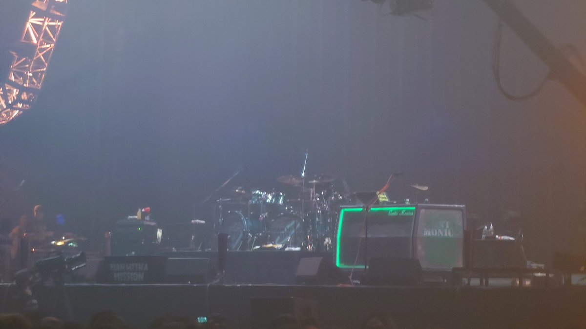 AOTKUBOKAWA's tweet image. #MANWITHAMISSION
「尽未来際」とは、仏教用語で“永遠の未来”という意味。BRAHMANもMAN WITH A MISSIONも、未来永劫変わることのない信念と覚悟を抱いて音楽活動と復興支援活動を行ってきた。未来への約束と永遠の絆を、音楽を通じて交わした時間だった。

右往、G-FREAK FACTORY始めます。
#尽未来祭