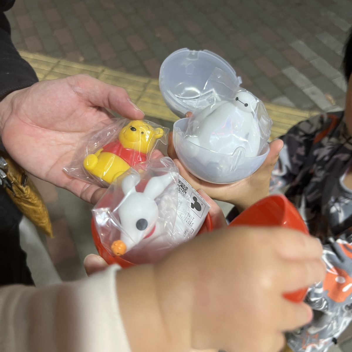 re__418's tweet photo. プーさん目当てで3回も回してしまった笑 https://t.co/WMHSVwbcdE