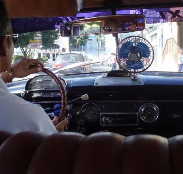 SplashFM10's tweet image. #TuneIN📣📻 
#Live On SPLASHFM1067💦
c: @SplashFM10
#NowPlaying▶️⏭️➡️
🔛🎼🎶🎧 - &quot; Red eye &quot;
🎤🎙️ @perfecttrevor #SundayMorning #StayPositive😎 #TheBestRadioStation💯
#GoodVibezOnly🔥