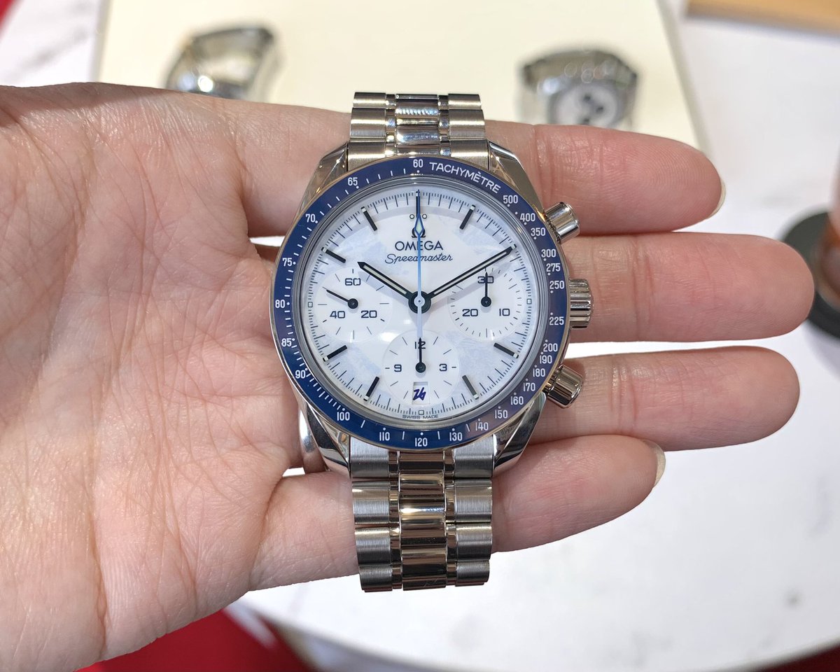 sukesuke_watch's tweet photo. 久しぶりの投稿です🤳
オメガのイベントで色々時計見てきました！
ミラノ五輪のスピマスやプラネットオーシャン新作などどれも良かったです
#Omega https://t.co/OTCfkuUbG8